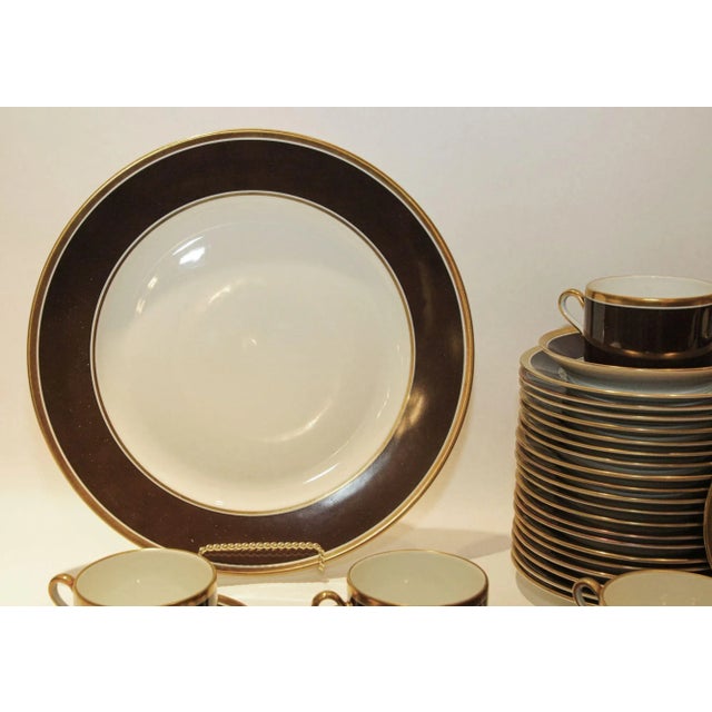 Late 20th Century Richard Ginori Contessa Brown and Gold Porcelain Dinner Service, 93 Pieces, Italy, 1980s For Sale - Image 5 of 12