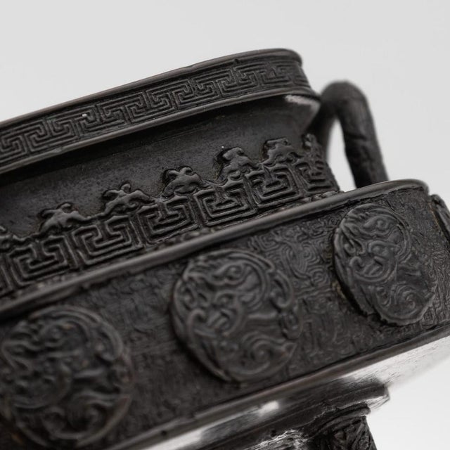 Antique Japanese Edo Style Bronze Vessel, 19th Century For Sale - Image 14 of 18