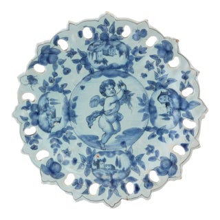 19thC Ulisse Cantagalli Faience Cherub Plate For Sale