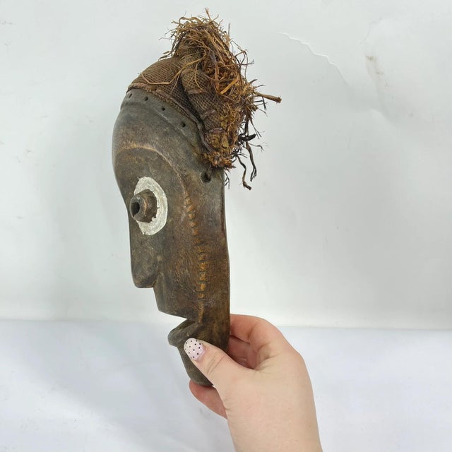 African Early 20th Century Pere Wooden Mask Tanzania For Sale - Image 3 of 6