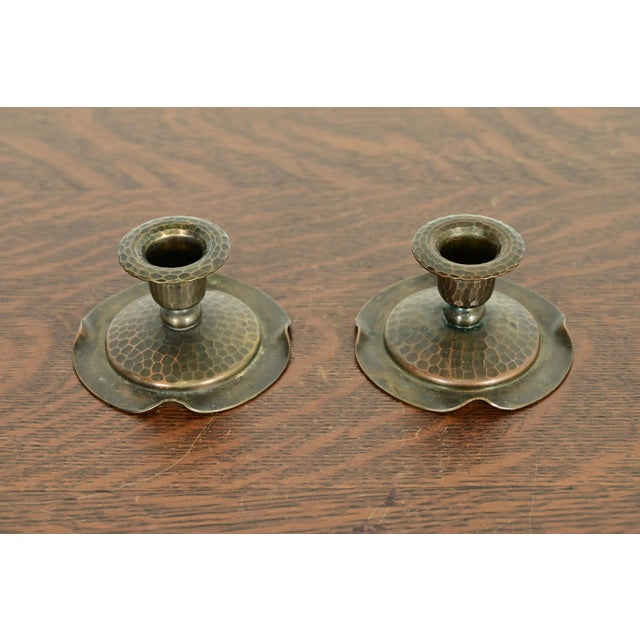 Art Deco Roycroft Arts & Crafts Hammered Copper Candlesticks, Pair For Sale - Image 3 of 12
