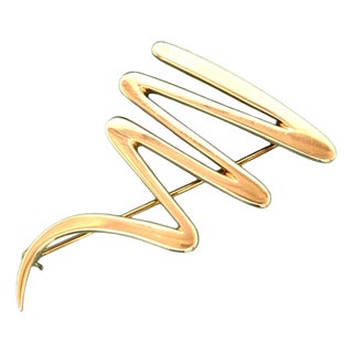 Late 20th Century Paloma Picasso 18k Gold Zigzag Brooch for Tiffany & Co. For Sale