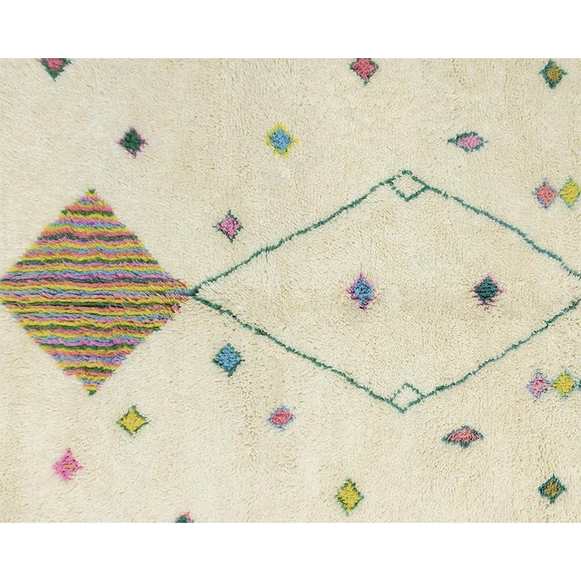Cream Multi-Color Hand-Knotted Moroccan Wool Rug | 8'2" X 5'8" | One of a Kind For Sale - Image 8 of 9