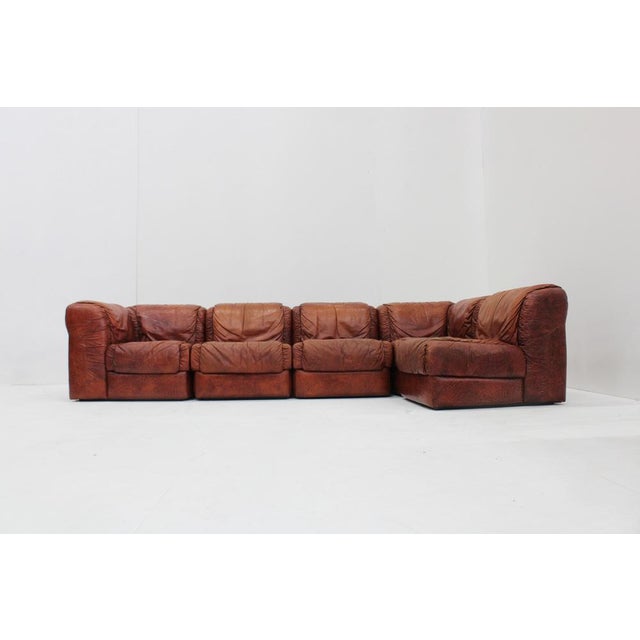 Vintage Seven Modular Sofa in Cognac Leather from Salotti, Italy, 1970s, Set of 5 For Sale - Image 3 of 14