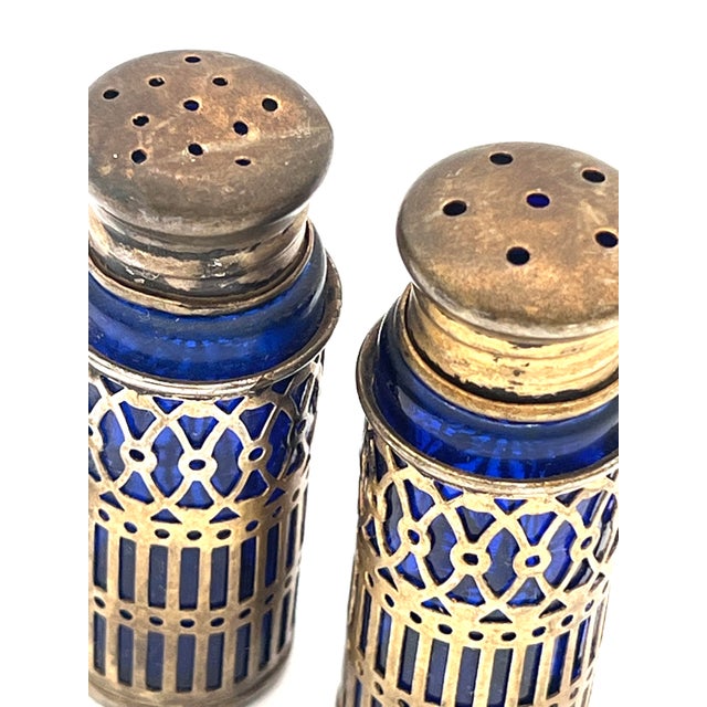 Abstract Vintage European Salt and Pepper Shaker For Sale - Image 3 of 4