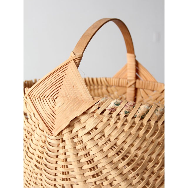 Vintage Wicker Buttocks Basket With Floral Trim For Sale - Image 6 of 17