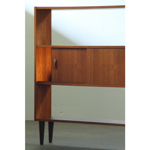 Mid-Century Modern Danish Teak Bookcase with Sliding Doors, 1960s For Sale - Image 9 of 18