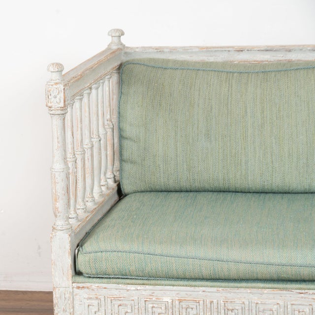 19th Century Swedish Gustavian Gray Painted Bench Settee For Sale - Image 4 of 13