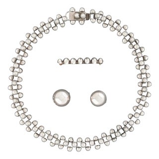 Rare Mexican Modern Silver Jewelry Suite Caviar Model William Spratling For Sale