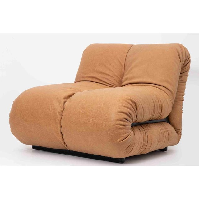 Pagrù Lounge Chairs in Velvet and Leather by Claudio Vagnoni for P1, 1969, Set of 4 For Sale - Image 3 of 6