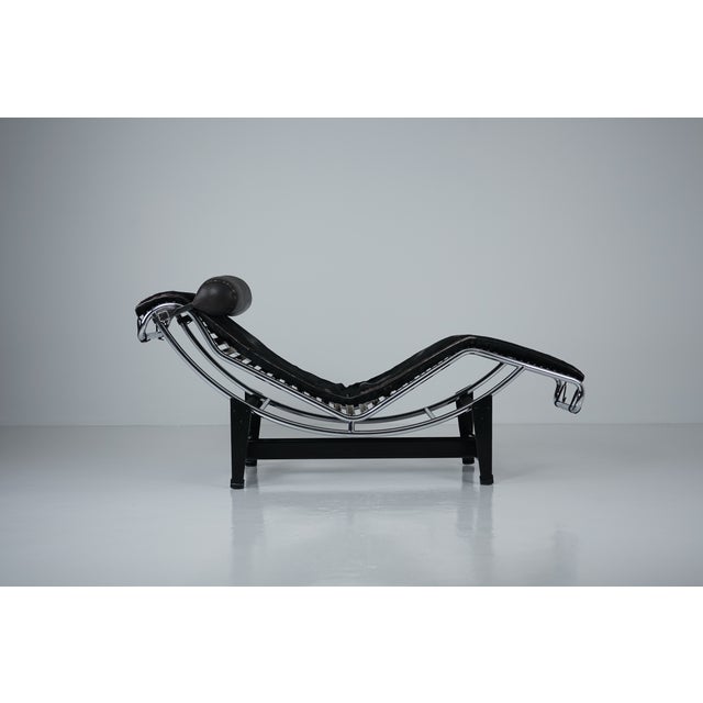 Metal LC4 Chaise Lounge by Le Corbusier and Pierre Jeanneret for Cassina, 1970s For Sale - Image 7 of 18
