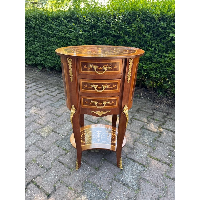 1960 French Louis XVI Mahogany Nightstands/ Commodes -Pair/ 2 Pc For Sale - Image 6 of 12