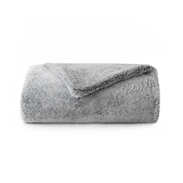 Contemporary Faux Fur Throw, Grey For Sale - Image 3 of 3