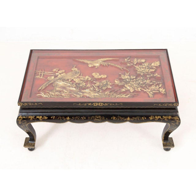 Chinoiserie Chinoiserie Gilt and Black Lacquered Low Table For Sale - Image 3 of 9