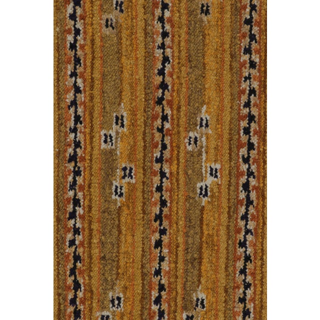 Rug & Kilim’s Modern Scandinavian Style Rug “Marta Stripe” Design in Gold Tones For Sale In New York - Image 6 of 8