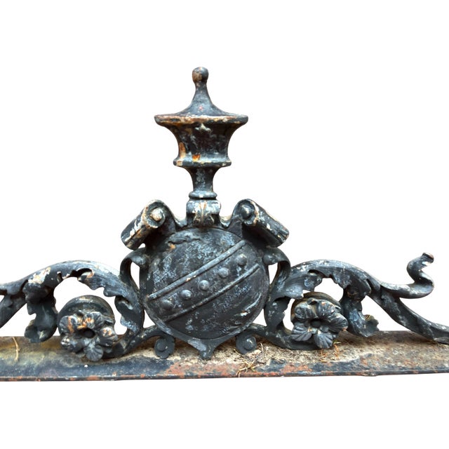 Metal Pair of Antique Cast Iron Architectural Remnant Fragments With Heraldic Crest Motif — 19th Century For Sale - Image 7 of 18