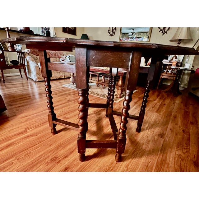 Antique English Oval Drop Leaf Table GateLeg With Scalloped Top Barley Twist Legs For Sale - Image 4 of 12