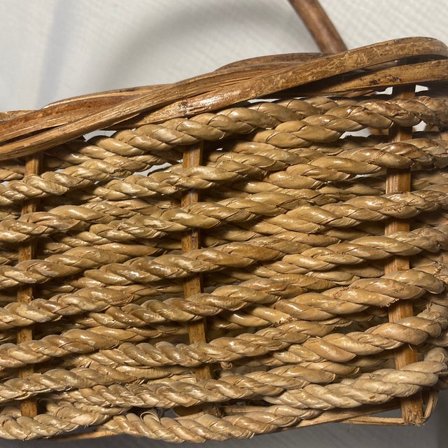Mid-Century Appalachian Split Oak & Hand-Twisted Willow Gathering Basket With Bentwood Handle For Sale - Image 9 of 12