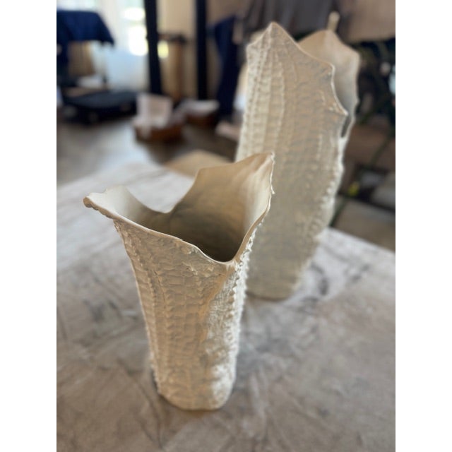Contemporary Crocodile Vase Matte White For Sale - Image 3 of 7