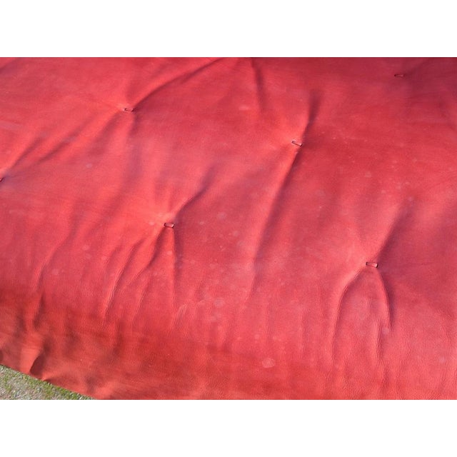 Cashmere Rubies Leather Two-Seater Mademoiselle Sofa by Matteo Thun and Antonio Rodriguez for Baxter, 1960s For Sale - Image 12 of 18