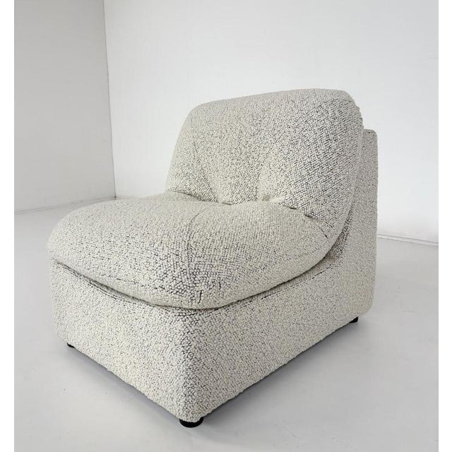 Textile Armchairs in Boucle Fabric, Italy, Set of 5 For Sale - Image 7 of 8