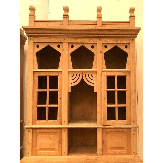 Display Cabinets in Fir, Set of 2 For Sale - Image 4 of 15