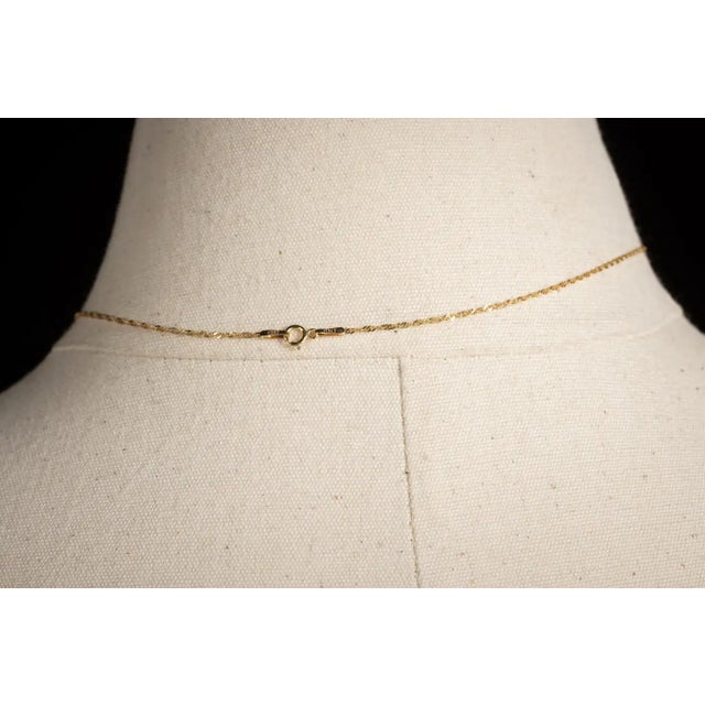 Contemporary 18K Gold Chain Necklace with Tahitian Pearl and Diamond Pendant For Sale - Image 3 of 4