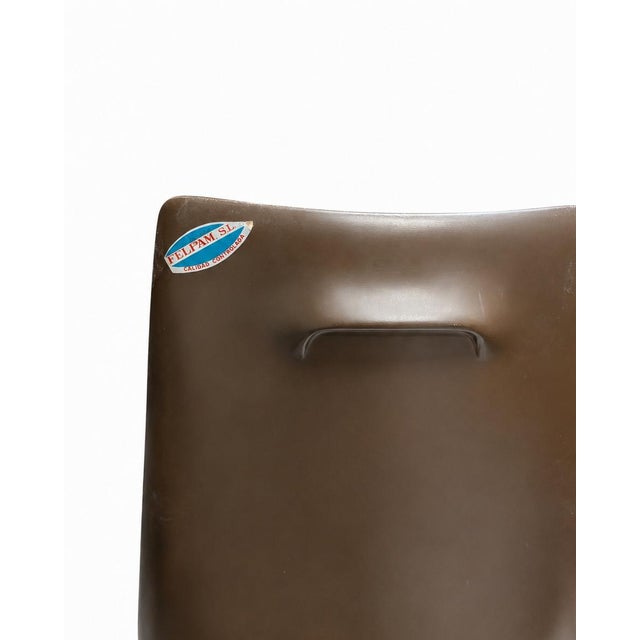 Tulip Padded Chairs in Brown Fiberglass from Felpam, 1970s, Set of 2 For Sale - Image 6 of 9