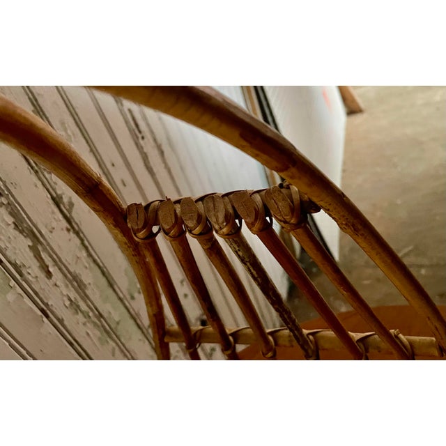 Brown Mid 20th Century MCM Oval Round Bamboo/Rattan Magazine Holder Rack For Sale - Image 8 of 12