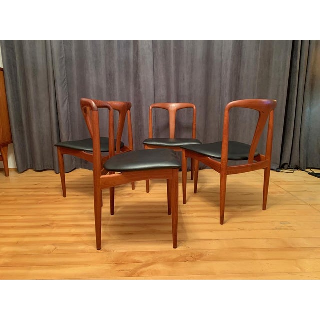 Juliane Chairs attributed to Johannes Andersen for Uldum Møbelfabrik, Denmark, 1960s, Set of 4 For Sale - Image 11 of 15