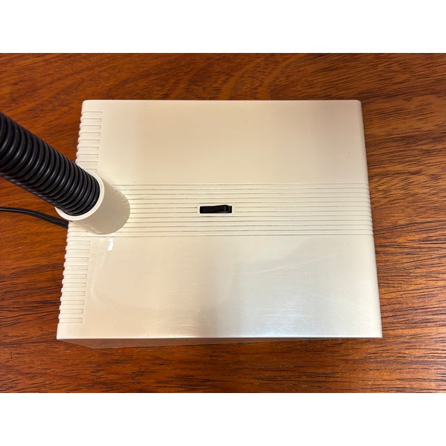 White 2D Ibis Table Light by Fulvio Battaglia for Thorn, 1980 For Sale - Image 11 of 14