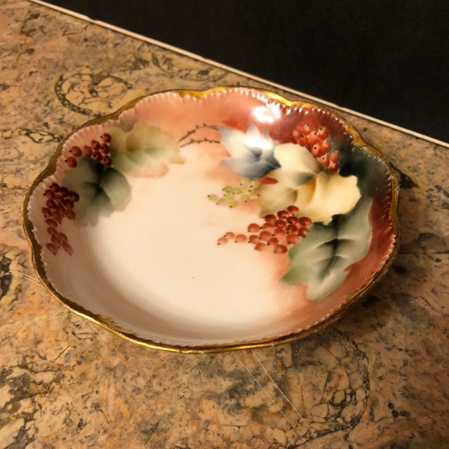 Late 19th Century Limoges Small Scalloped Bowl For Sale - Image 5 of 5