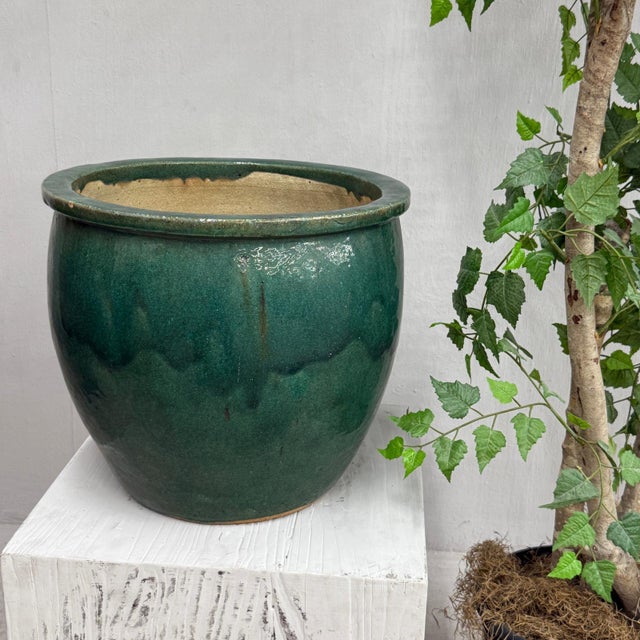 Ceramic Hunan Green Glazed Round Ceramic Planter For Sale - Image 7 of 9