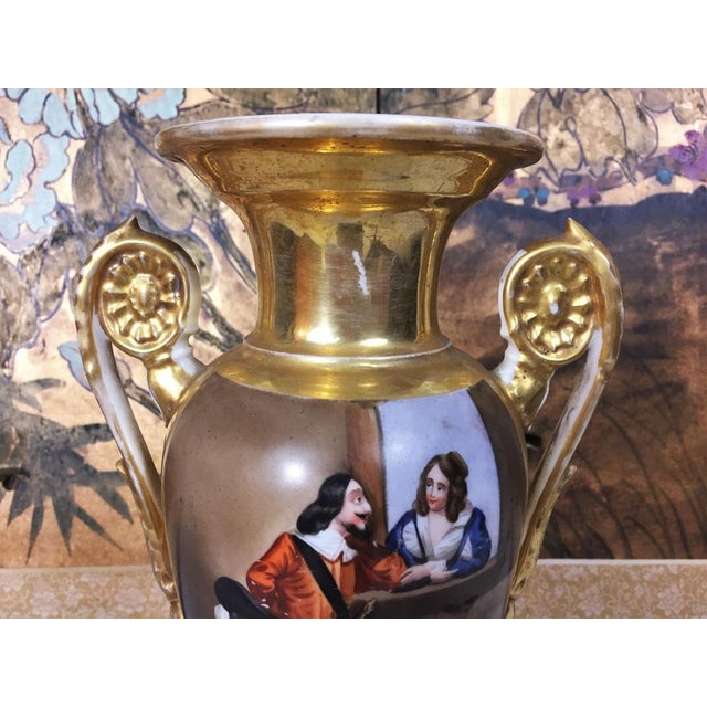 Early 19th Century Baluster Vase in Porcelain Paris Painted & Gilded by Hand, 1800s For Sale - Image 4 of 14