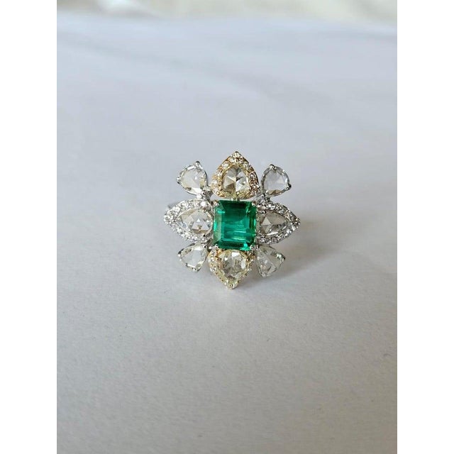 Modern Set in 18k Gold, 1.52 Carats Zambian Emerald & Rose Cut Diamonds Engagement Ring, Us Size 6 For Sale - Image 3 of 13