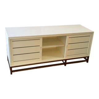 Crate & Barrel Clapboard Media Console, White For Sale
