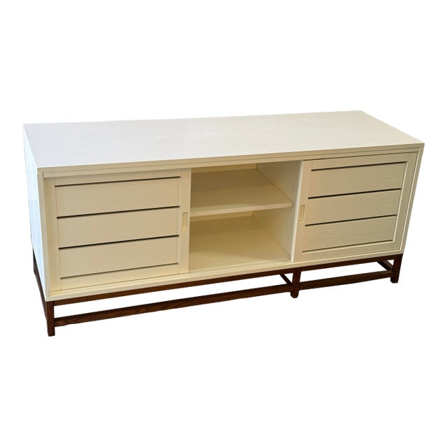 Crate & Barrel Clapboard Media Console, White For Sale