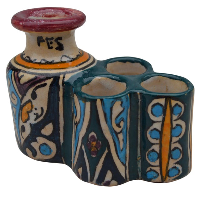 Antique handcrafted and glazed Moroccan ceramic inkwell with catchall from Fez. Exhibits an elaborate hand-painted...