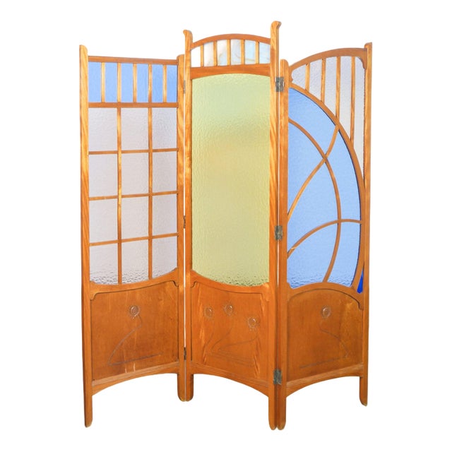 Art Nouveau Screen in Wood and Polychrome Glass For Sale