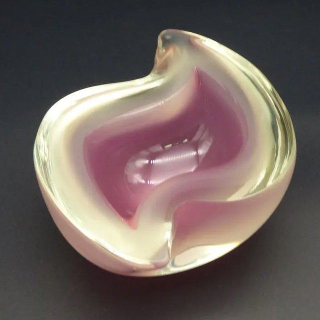 Murano Glass Ashtray in Pink by Archimede Seguso, 1950s For Sale - Image 6 of 7