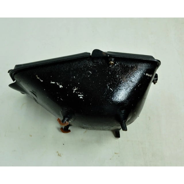 Black Vintage Cast Iron Coal Scuttle with Floral Motifs For Sale - Image 8 of 15