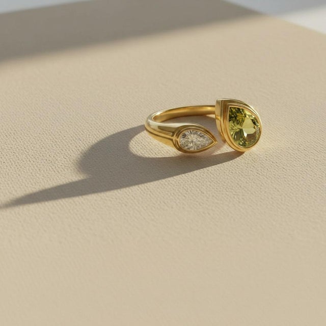 Toi Et Moi Gemstone Ring: Peridot and Moissanite, Size 7.5 For Sale - Image 4 of 8