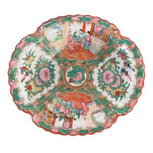Antique Chinese Export Famille Rose Porcelian Scalloped Bowl C. 1920's