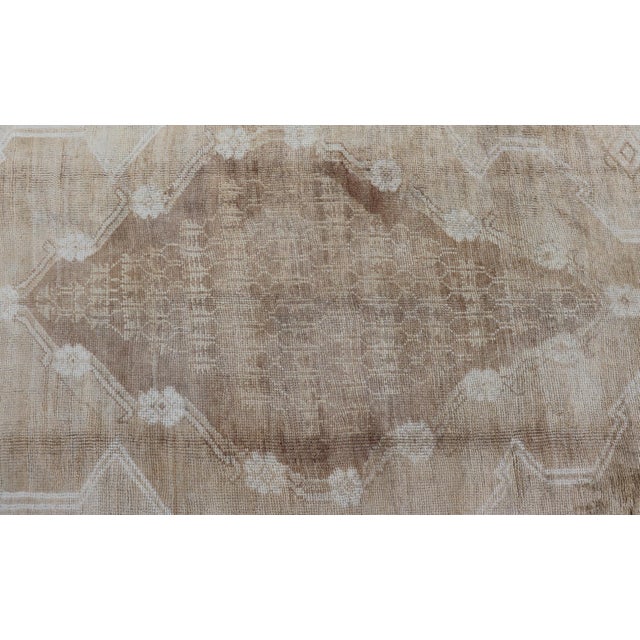 Vintage Oushak Rug With Soft Beige, Warm Taupe, and Ivory Tones For Sale - Image 10 of 14