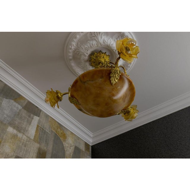 Black French Neoclassical Style Amber Alabaster and Frosted Glass Chandelier, 1920 For Sale - Image 8 of 18