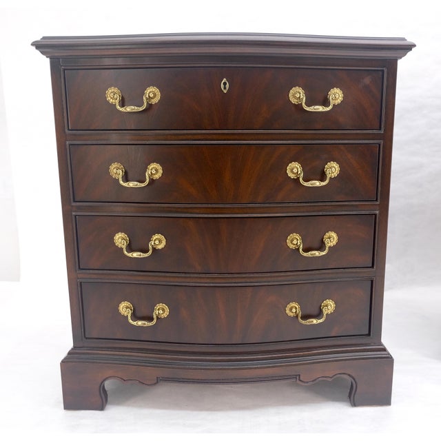 Traditional Pair Banded Top 4 Drawers 31" High Small Chests End Tables Night Stands MINT For Sale - Image 3 of 16