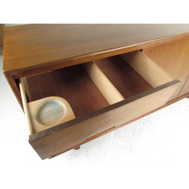 1960s Mid-Century Modern Walnut Credenza by Cavalier Furniture For Sale - Image 12 of 12