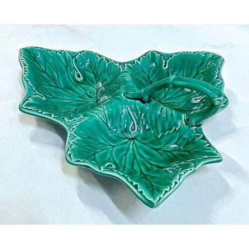 English Antique Wedgwood Majolica Grape Leaf Dish For Sale - Image 3 of 6