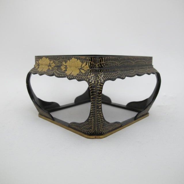 Early 20th Century Japanese Hina Doll Black & Gold Floral Lacquer Display Stand Set For Sale - Image 5 of 14