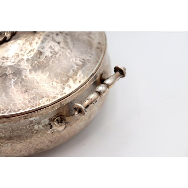 Hammered Silver Candy Box with Knob on the Lid, in Good conditions. Designed 1920 to 1949